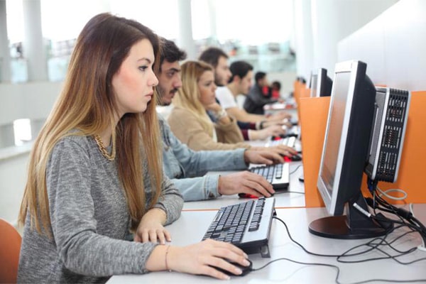 student-computer-based-exam